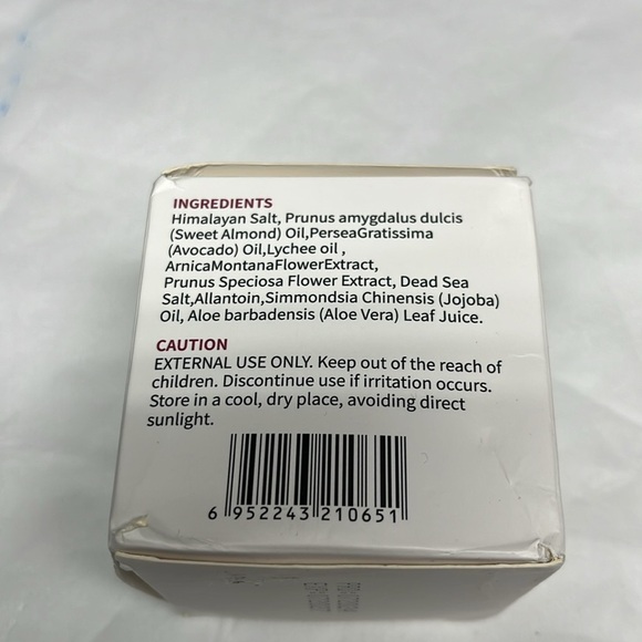 Melao Himalayan Salt Scrub - Picture 6 of 8